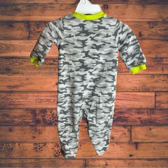 5 for $25🔥3-6 Months Carter's Camouflage Dinosaur Fleece Jumpsuit - Picture 2 of 4